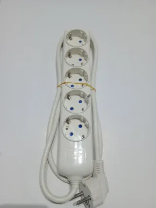 Regleta 5 enchufes con cable