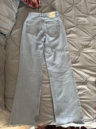 Vaqueros Zara grises talla 32