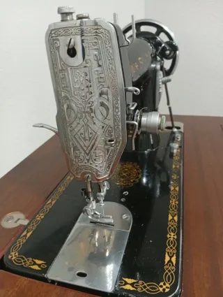 Máquina de coser antigua Sigma