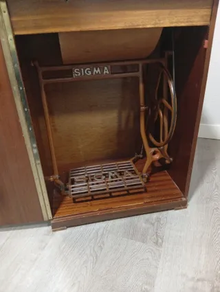 Máquina de coser antigua Sigma