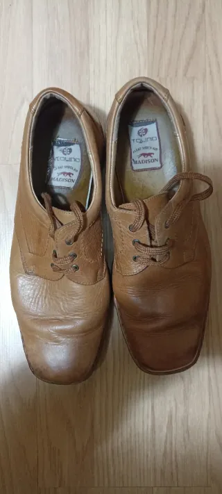 Zapatos de piel marrones talla 43