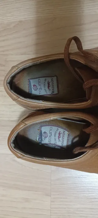 Zapatos de piel marrones talla 43