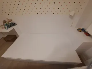 Habitación: Cama nido y escritorio