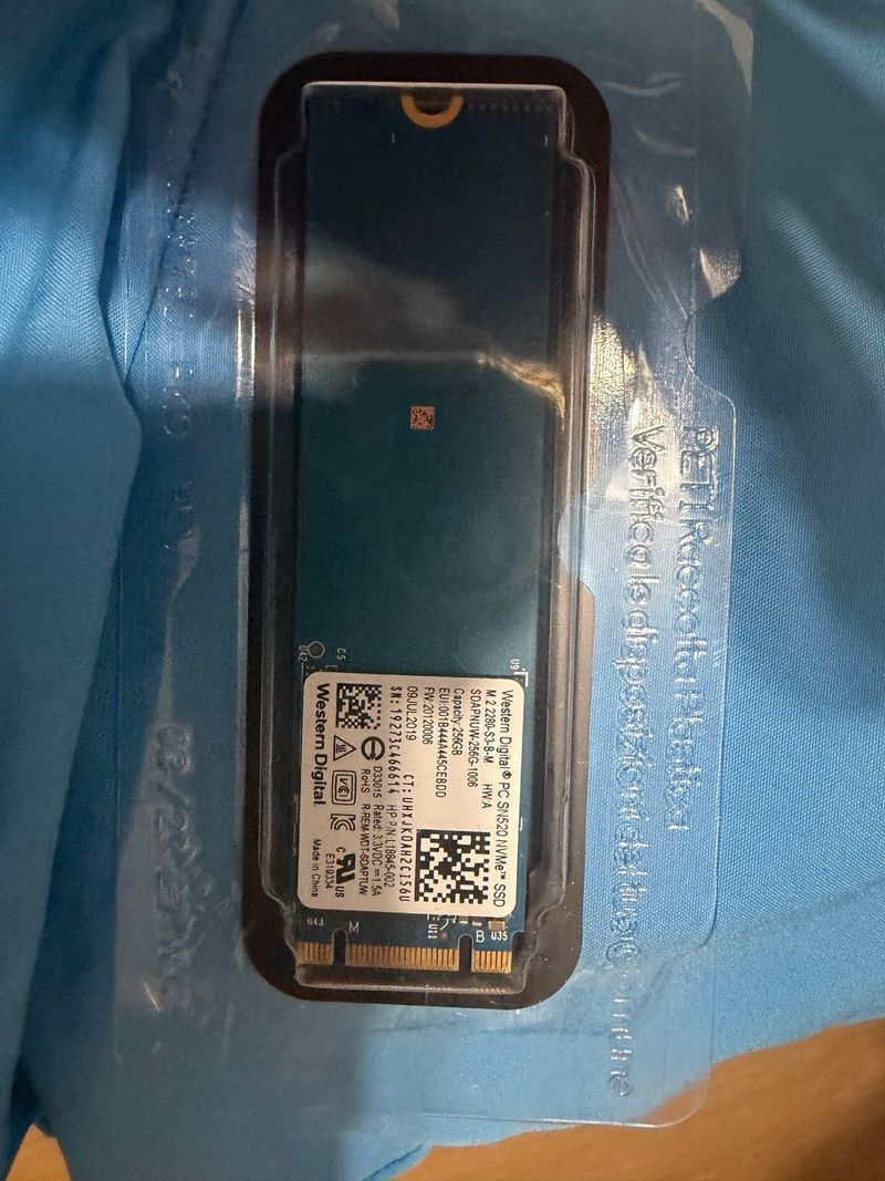 Disco Duro M.2 NVMe 256GB Western Digital