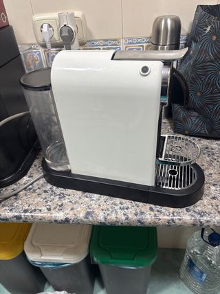 Cafetera Nespresso Citiz Platinum
