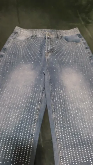 Pantalón vaquero L con pedrería