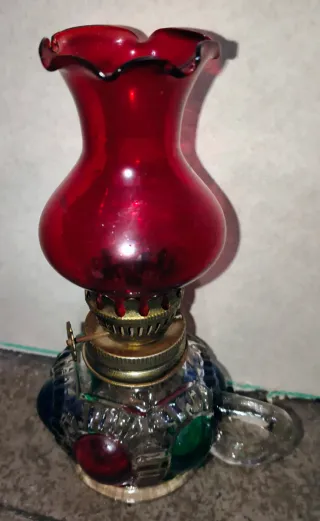 Lámpara de aceite de cristal decorada