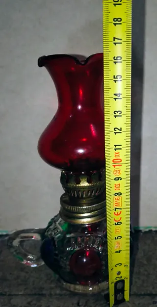 Lámpara de aceite de cristal decorada