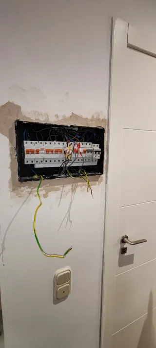 Mis cervicios como electricista y manitas