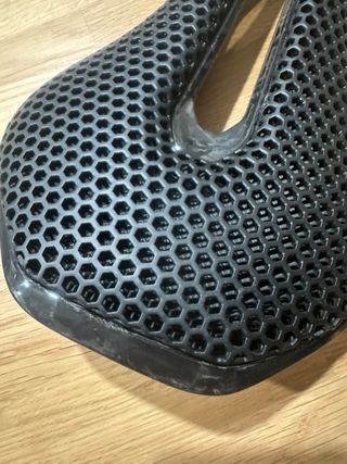 Sillín de bicicleta negro RYET