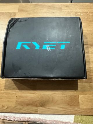 Sillín de bicicleta negro RYET