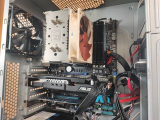 Custom Intel Core i5-750 12GB RAM DDR3 500GB HDD