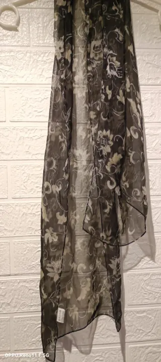 Pañuelo estampado floral