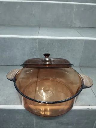 Sopera de cristal ámbar