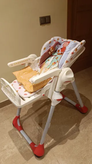 Trona Chicco Evolutiva Reclinable