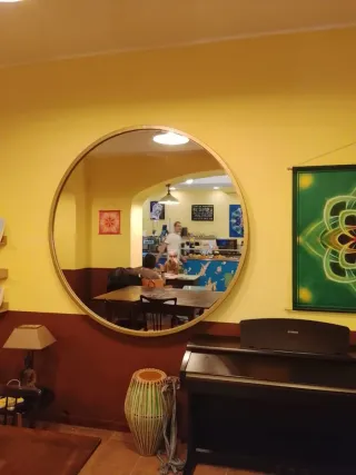 Specchio da parete rotondo oro