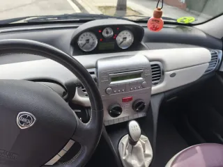 Lancia Ypsilon 2010 Elle