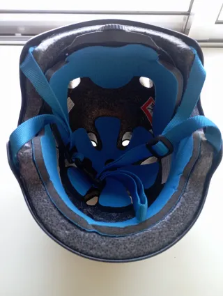 Patinete infantil morado + casco + protecciones