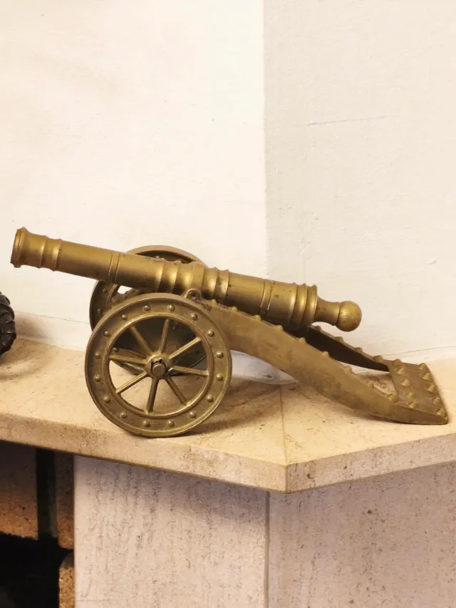 Cañón Bronce Antiguo grande 27x11 ctms.