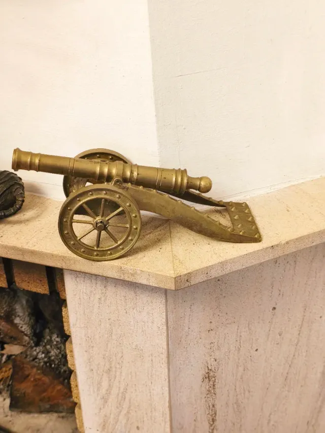 Cañón Bronce Antiguo grande 27x11 ctms.