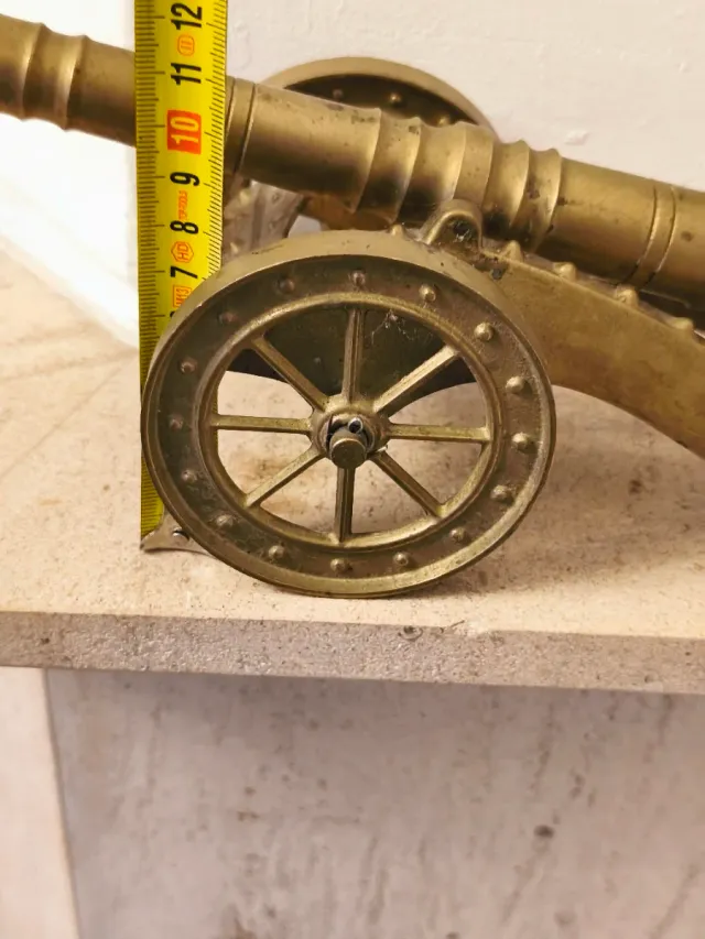 Cañón Bronce Antiguo grande 27x11 ctms.