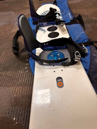 Tabla Snowboard GNU 151 + Fijaciones + Funda