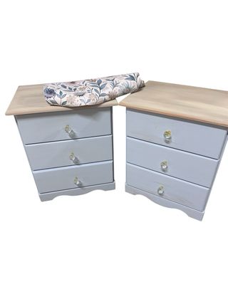 Mesas de noche estilo costero