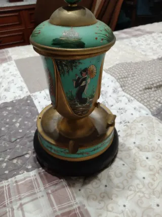 Cigarrera musical antigua japonesa