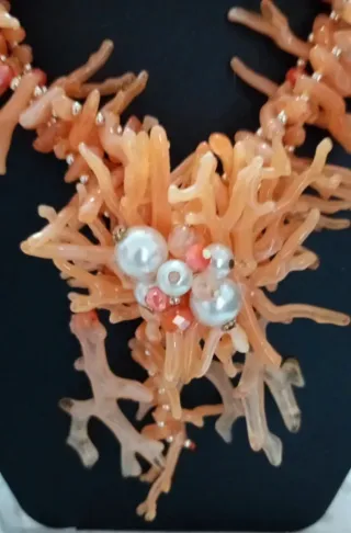 Collana e orecchini corallo arancio