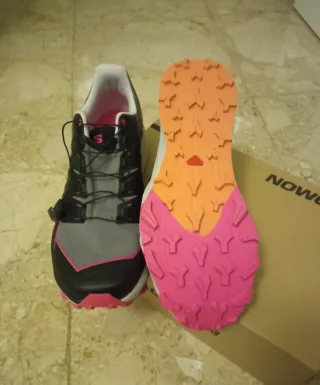 Scarpe Salomon Thundercross nere e rosa