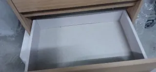 Mueble de baño de madera sin lavabo