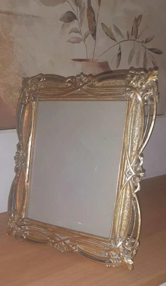 Portafotos cuadro resina dorado