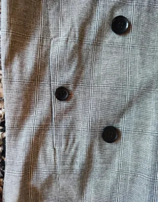 Gabardina con capucha desmontable