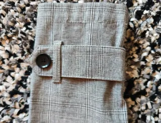 Gabardina con capucha desmontable