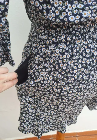 Mono corto floral escote Bardot