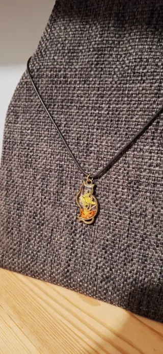 Collar gatito con flores secas
