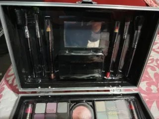 Estuche Maquillaje The Color Workshop 43 Piezas