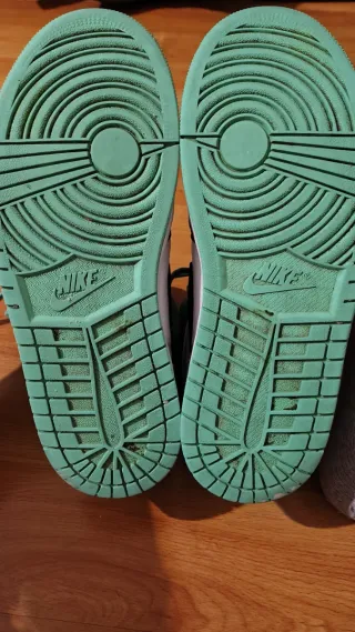 Jordan 1 Retro High OG Seafoam