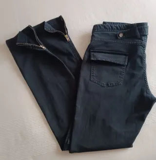 Pantalones Massimo Dutti negros desgastados