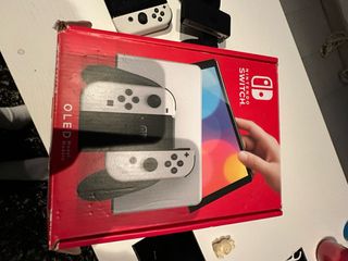 Nintendo Switch OLED Bianca