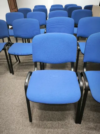 Sillas sala de conferencias varios colores