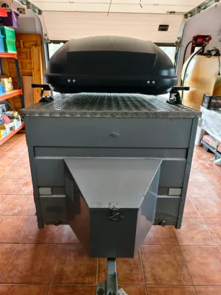 Remolque perros 3 compartimentos isotermo