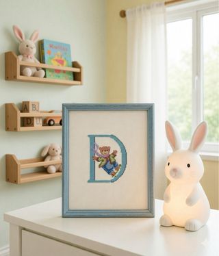 Cuadro Punto Cruz Letra D Osito Vintage