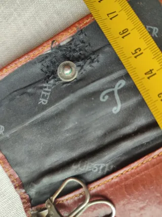 Cartera, llavero y funda pañuelos