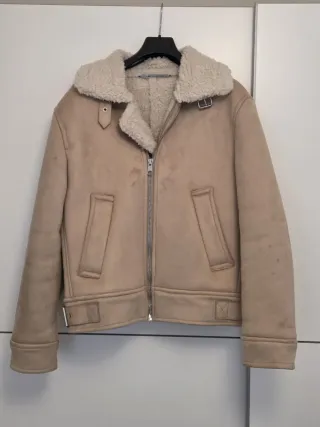 Chaqueta beige con borreguito