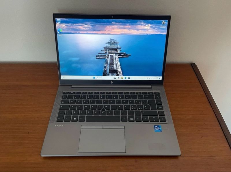 HP ZBook Firefly G8 i7-1185G7 16GB 256GB SSD 14