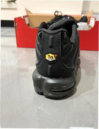 Nike TN Air Max Plus Talla 38 Negras