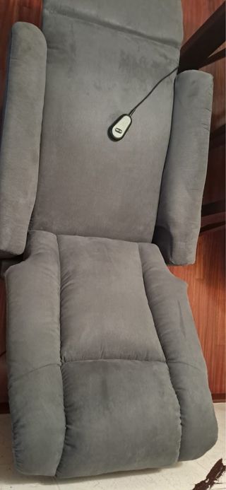 Sillón reclinable gris