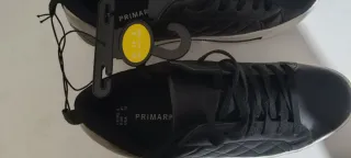 Zapatillas negras y doradas Talla 41