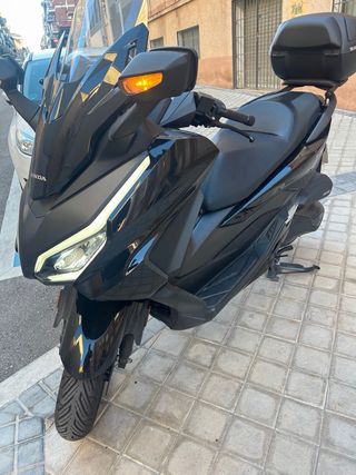 Honda Forza 350 2025